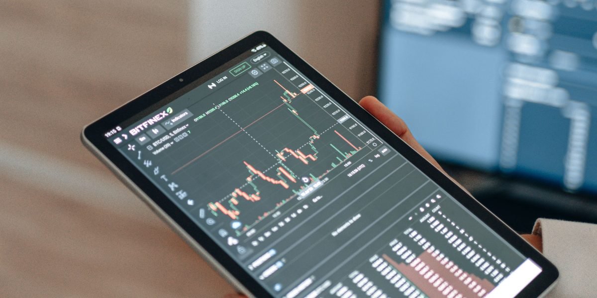 Finding clarity amidst the overwhelming volume of financial news and conflicting market signals.