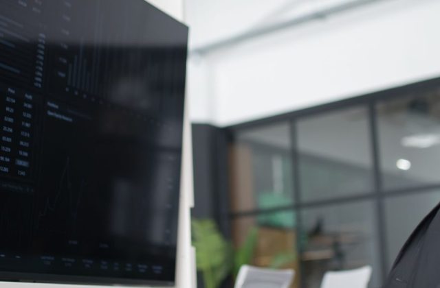 AI for Business: Cut Through the Noise, Achieve Real ROI